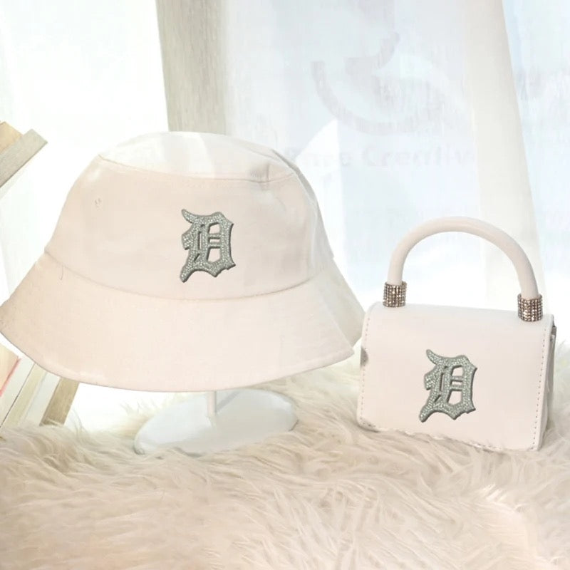 Reppin Da D new and improved purse sets