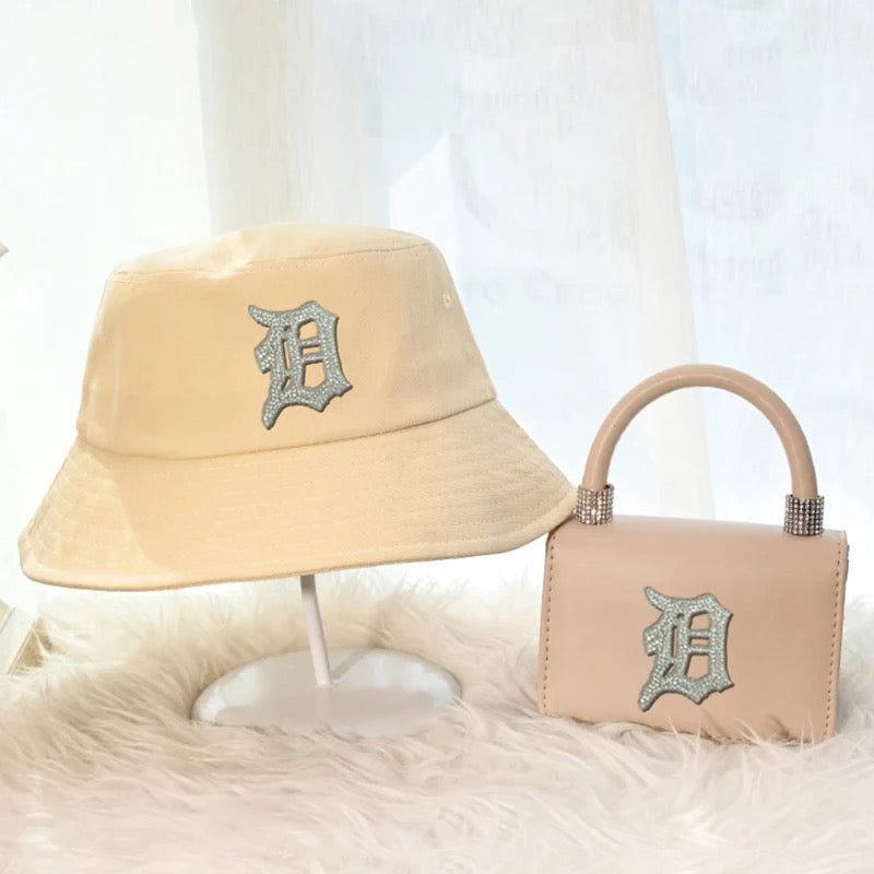 Reppin Da D new and improved purse sets