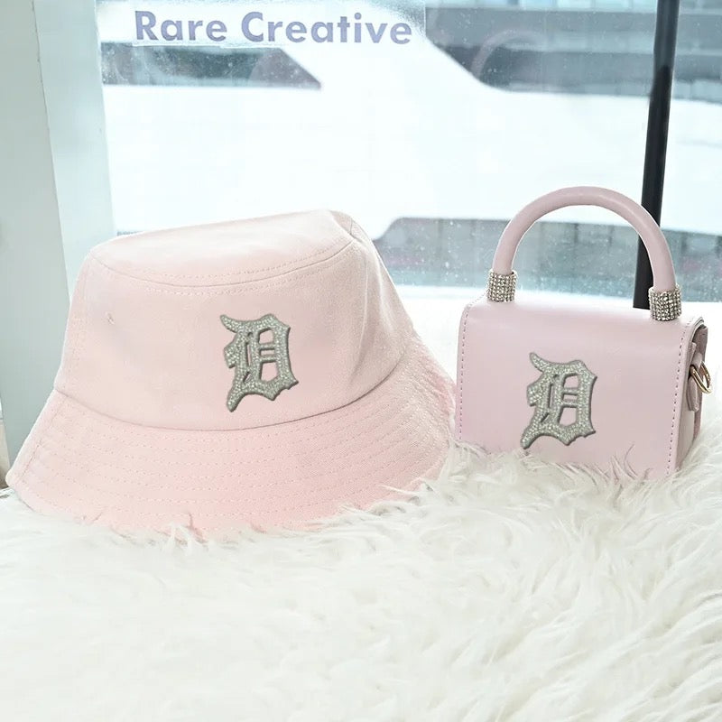 Reppin Da D new and improved purse sets